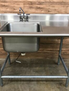 Single Compartment Sink w/ Right Drainboard, Faucet / Can Opener Attached